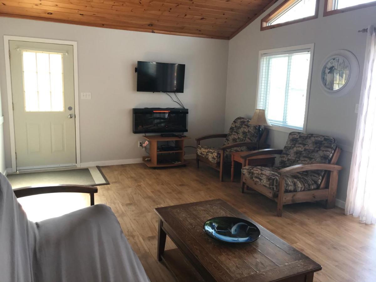 Merland Park Cottages&Motel Picton Buitenkant foto
