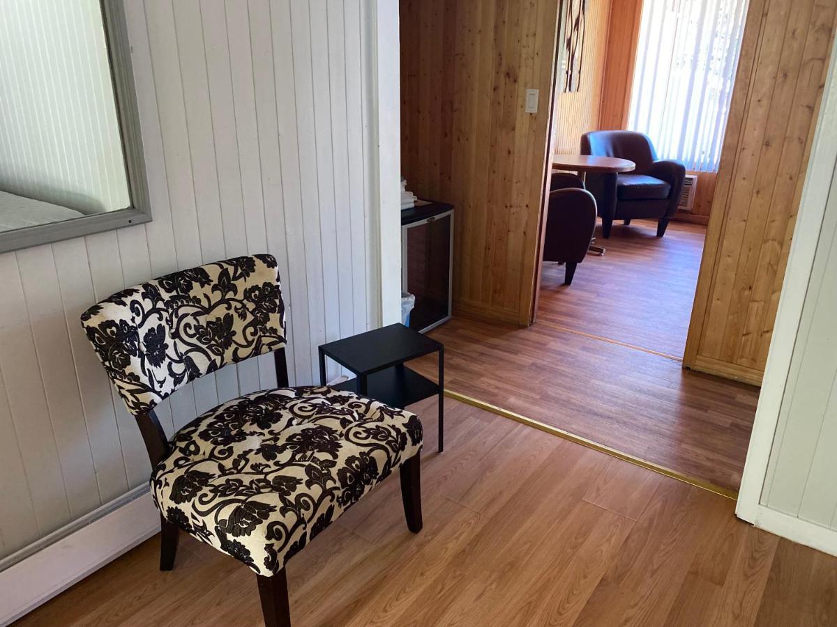 Merland Park Cottages&Motel Picton Buitenkant foto