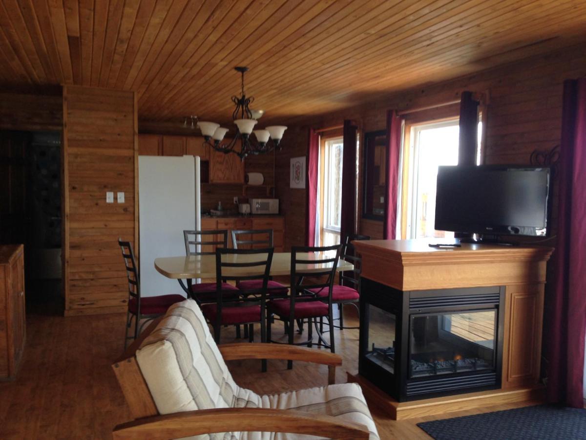 Merland Park Cottages&Motel Picton Buitenkant foto