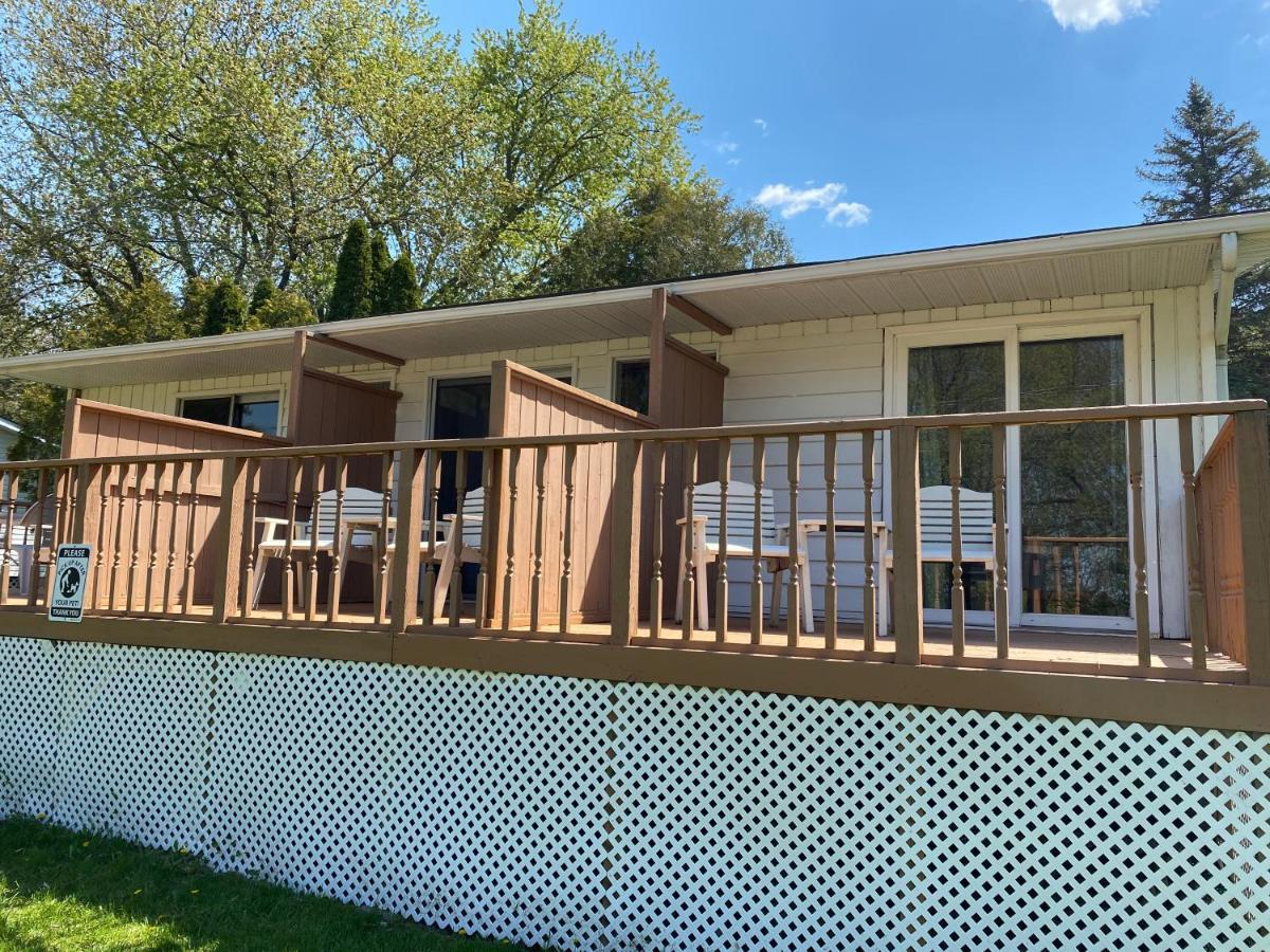 Merland Park Cottages&Motel Picton Buitenkant foto