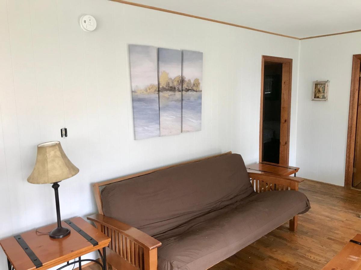 Merland Park Cottages&Motel Picton Buitenkant foto