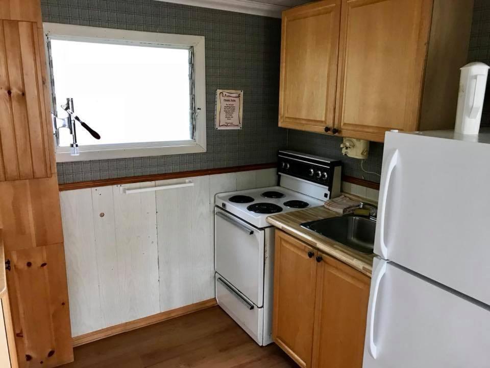 Merland Park Cottages&Motel Picton Buitenkant foto