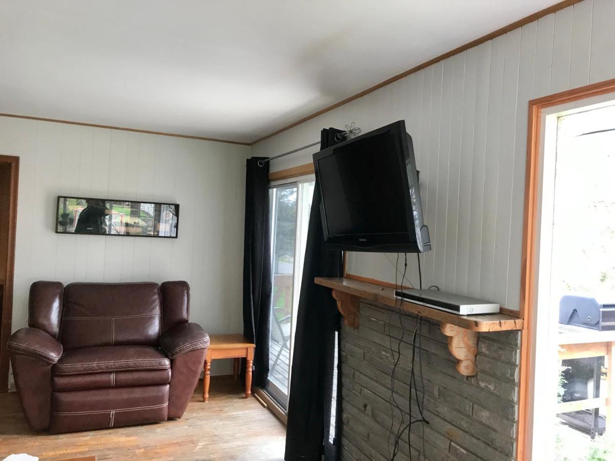 Merland Park Cottages&Motel Picton Buitenkant foto
