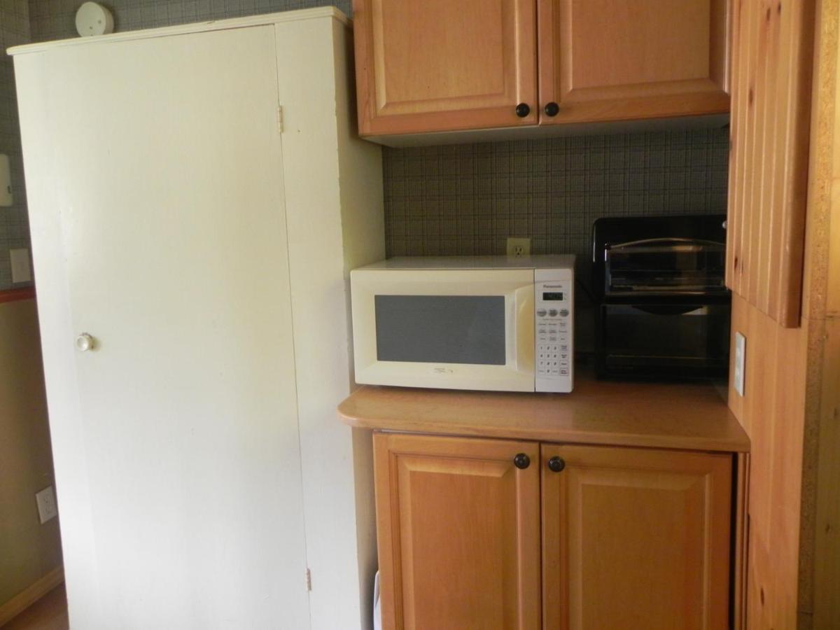 Merland Park Cottages&Motel Picton Buitenkant foto