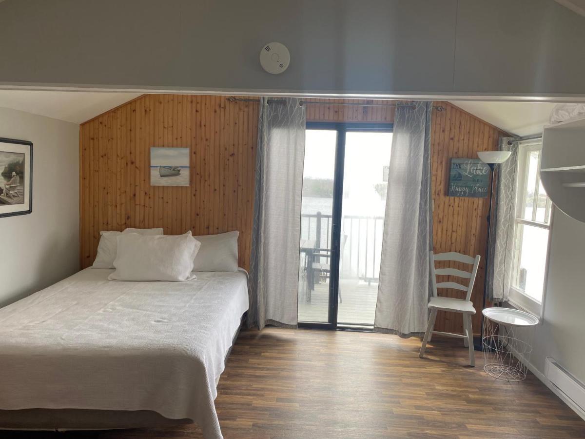 Merland Park Cottages&Motel Picton Buitenkant foto