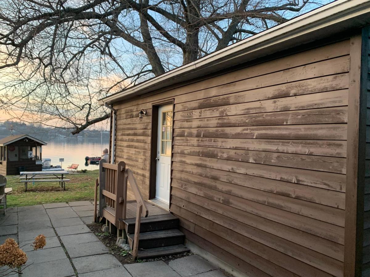 Merland Park Cottages&Motel Picton Buitenkant foto