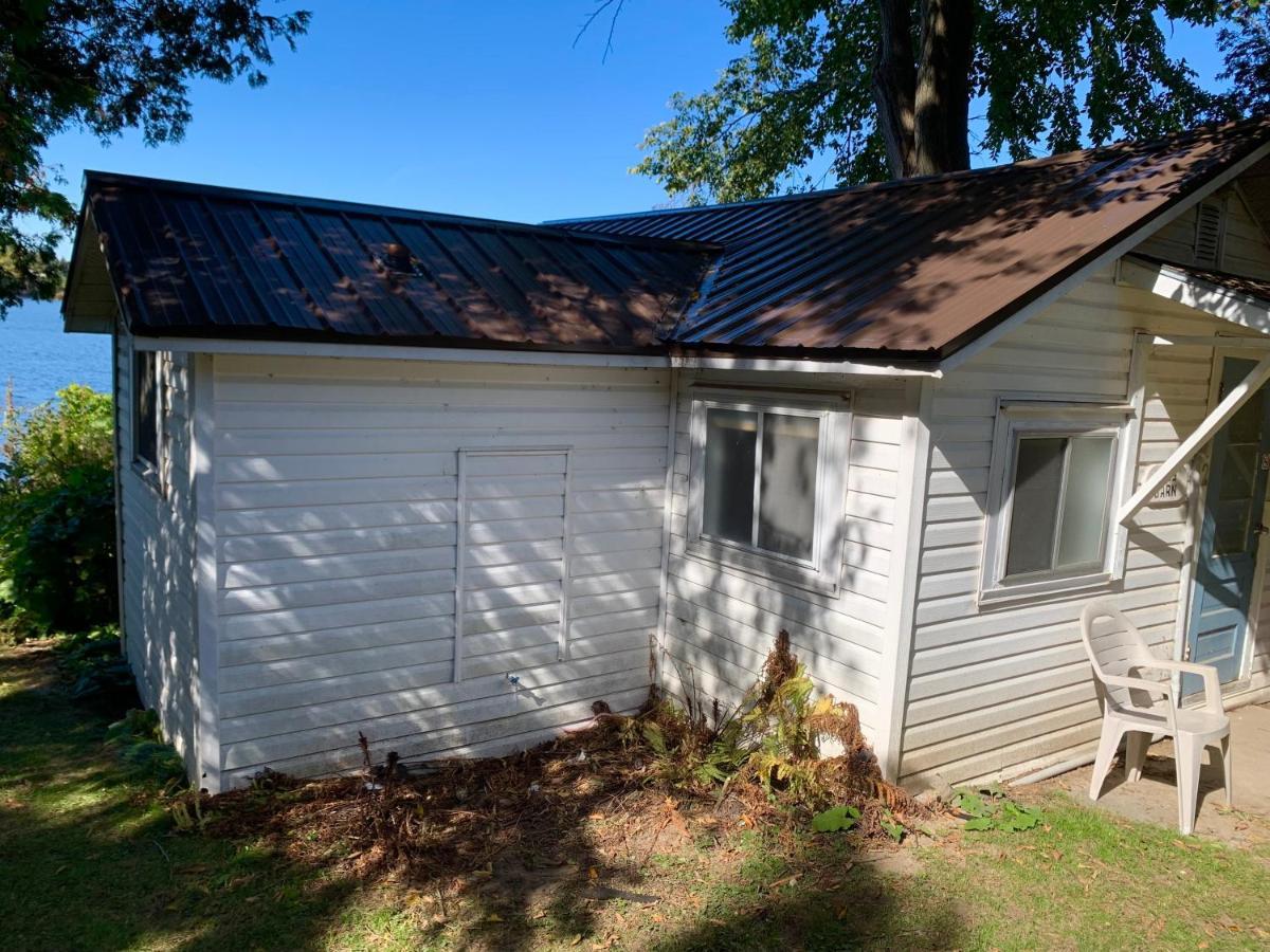 Merland Park Cottages&Motel Picton Buitenkant foto