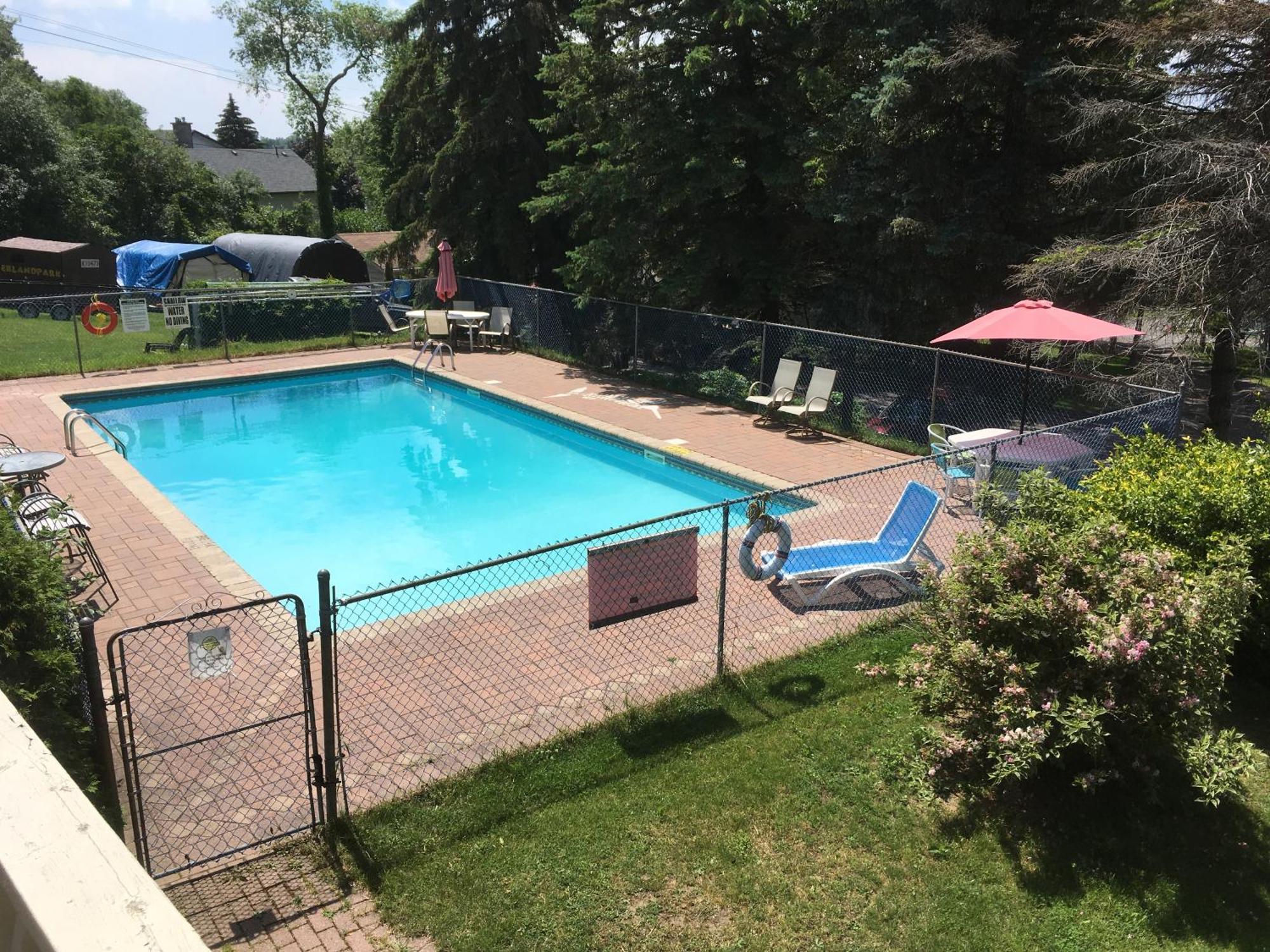 Merland Park Cottages&Motel Picton Buitenkant foto